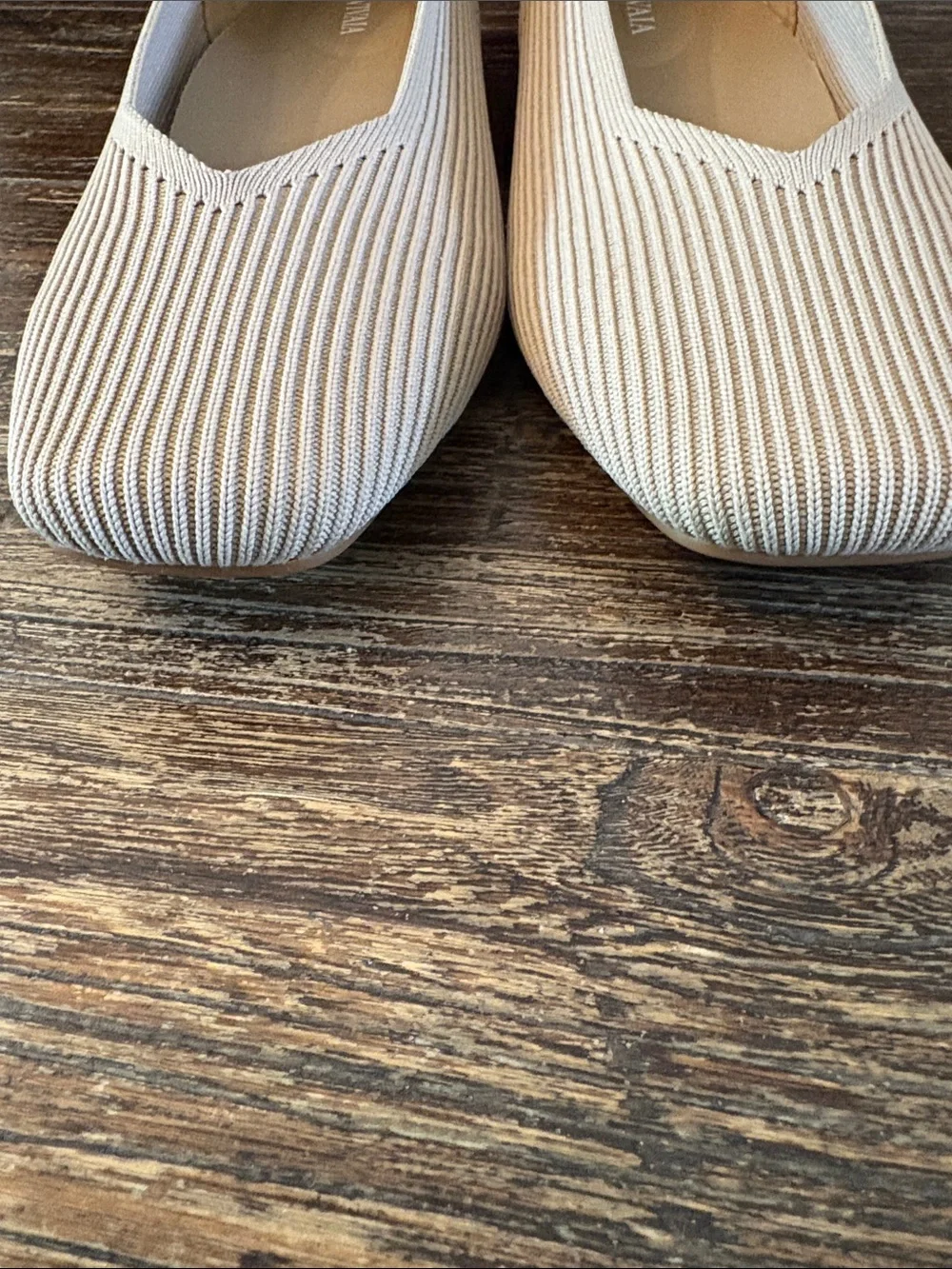 VIVAIA Margot 2.0 Square-Toe V-Cut Flats Almond 8.5 - Picture 5 of 9